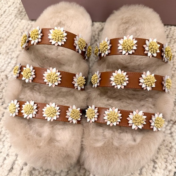 Fabrizio Viti Berkley Shearling Daisy Slide Sandals Size 6 - Picture 5 of 7